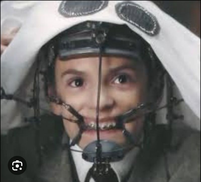 Lire la suite à propos de l’article 46-Faut-il que tout le monde ait les dents droites pour être un homo sapiens en bonne santé?